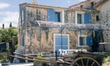 Pernes-les-Fontaines, Vaucluse, Vacation Rental House