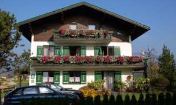 5431 Kuchl, Salzburg, Vacation Rental Condo